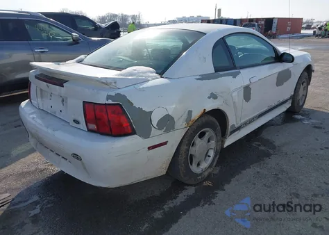 2000 Ford Mustang from USA, damaged, VIN 1FAFP4046YF150161